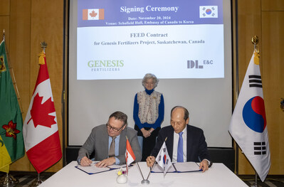 Signing ceremony between Genesis Fertilizers and DL E&C for the FEED agreement, witnessed by Canadian Ambassador Tamara Mawhinney. (CNW Group/Genesis Fertilizers LP)