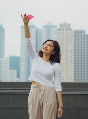 The Pomelo Mastercard lets you send money today and pay next month.