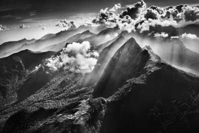 山（攝影：c Sebastiao Salgado）