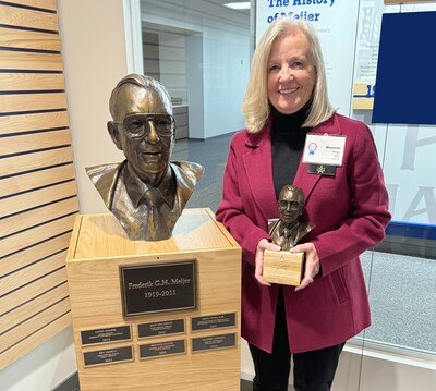 Regional Vice President Maureen Mitchell is the 2024 Fred Meijer Award recipient.