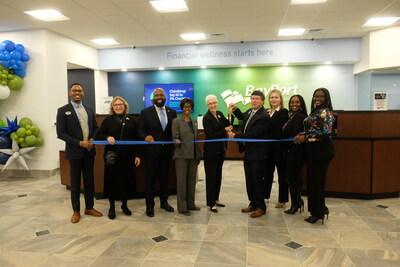 BayPort’s leadership team and Norfolk’s Department of Economic Development celebrate the grand opening of the credit union's new Granby Street branch location.