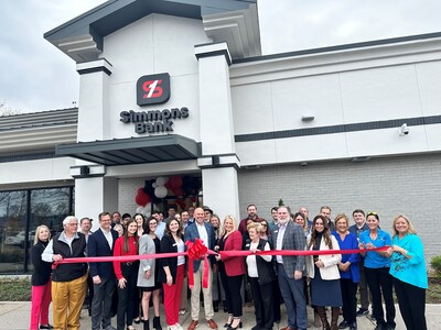 Simmons Bank Mallory Lane Grand Opening