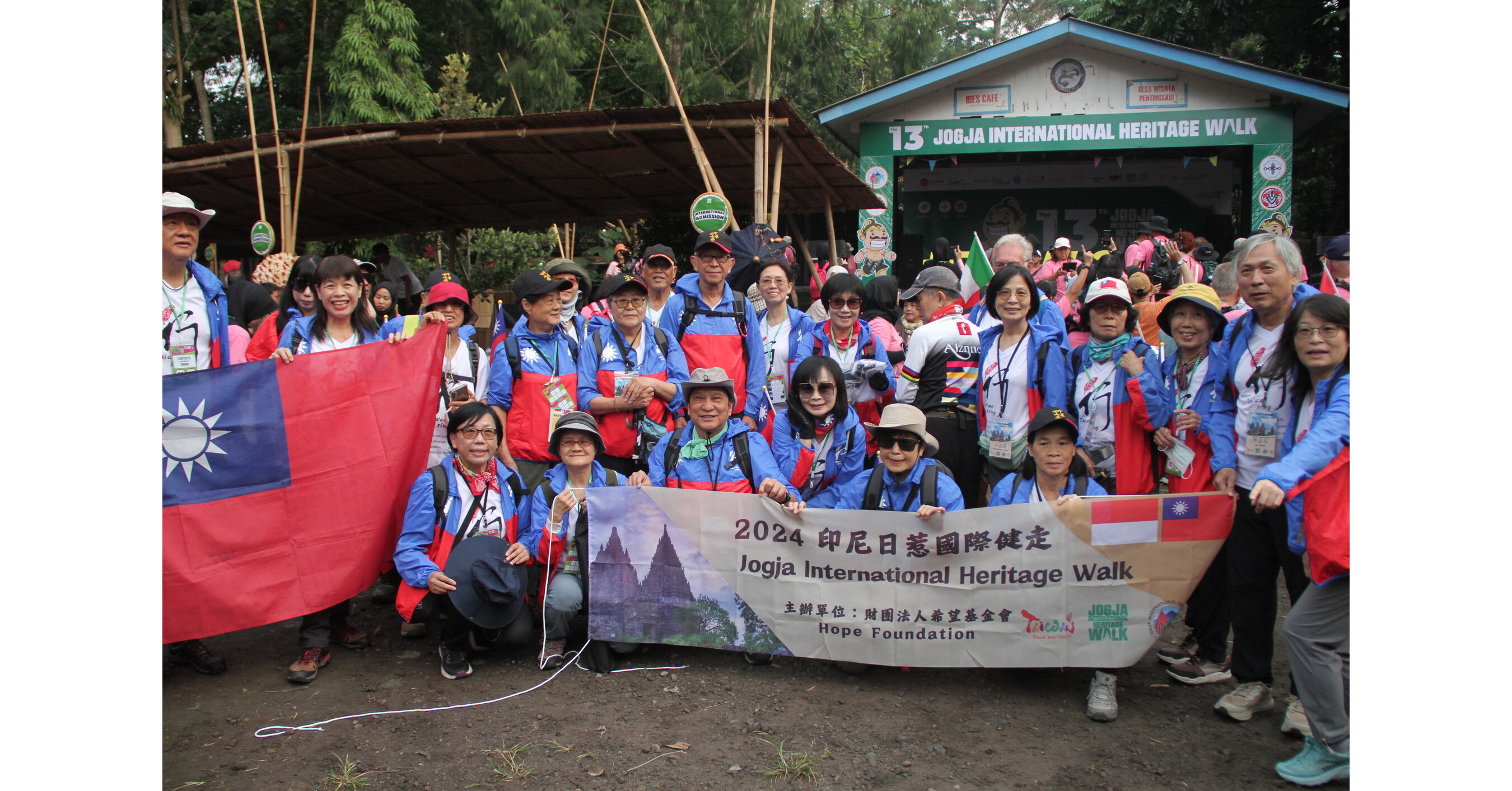 Kenalkan Tradisi Budaya, Jogja International Heritage Walk 2024 Sukses Diikuti Ratusan Peserta dari Luar Negeri dan Luar Negeri