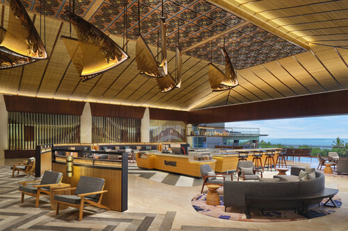 Sheraton Bali Kuta Resort menghadirkan transformasi baru di area lobi dengan konsep inovatif &More by Sheraton, menggabungkan pemandangan laut memukau dengan desain modern. Tempat ini mendefinisikan ulang konsep lobi hotel, menginspirasi tamu untuk terhubung, bersantai, dan menikmati hiburan sepanjang hari di Kuta. Menawarkan pilihan dari coffee hingga cocktails, live music, dan program tematik, &More menciptakan suasana ideal untuk bersosialisasi dan melepas penat.