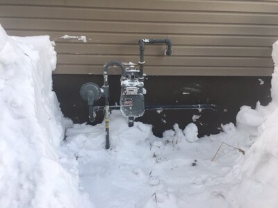 A meter cleared of snow and ice (CNW Group/Enbridge Gas Inc.)