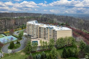 FirstService Residential Welcomes Crown View Manor to its New Jersey Portfolio