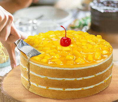 Rewarding fans with its best-sellers like its signature Mango Supreme Cake, Red Ribbon wants to thank both its longtime fans and newcomers who have helped the Filipino bakery reach this momentous milestone.