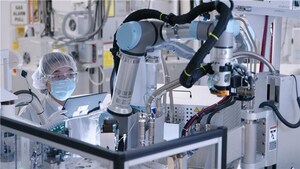 Lam Research Introduces the Semiconductor Industry's First Collaborative Robot for Fab Maintenance Optimization