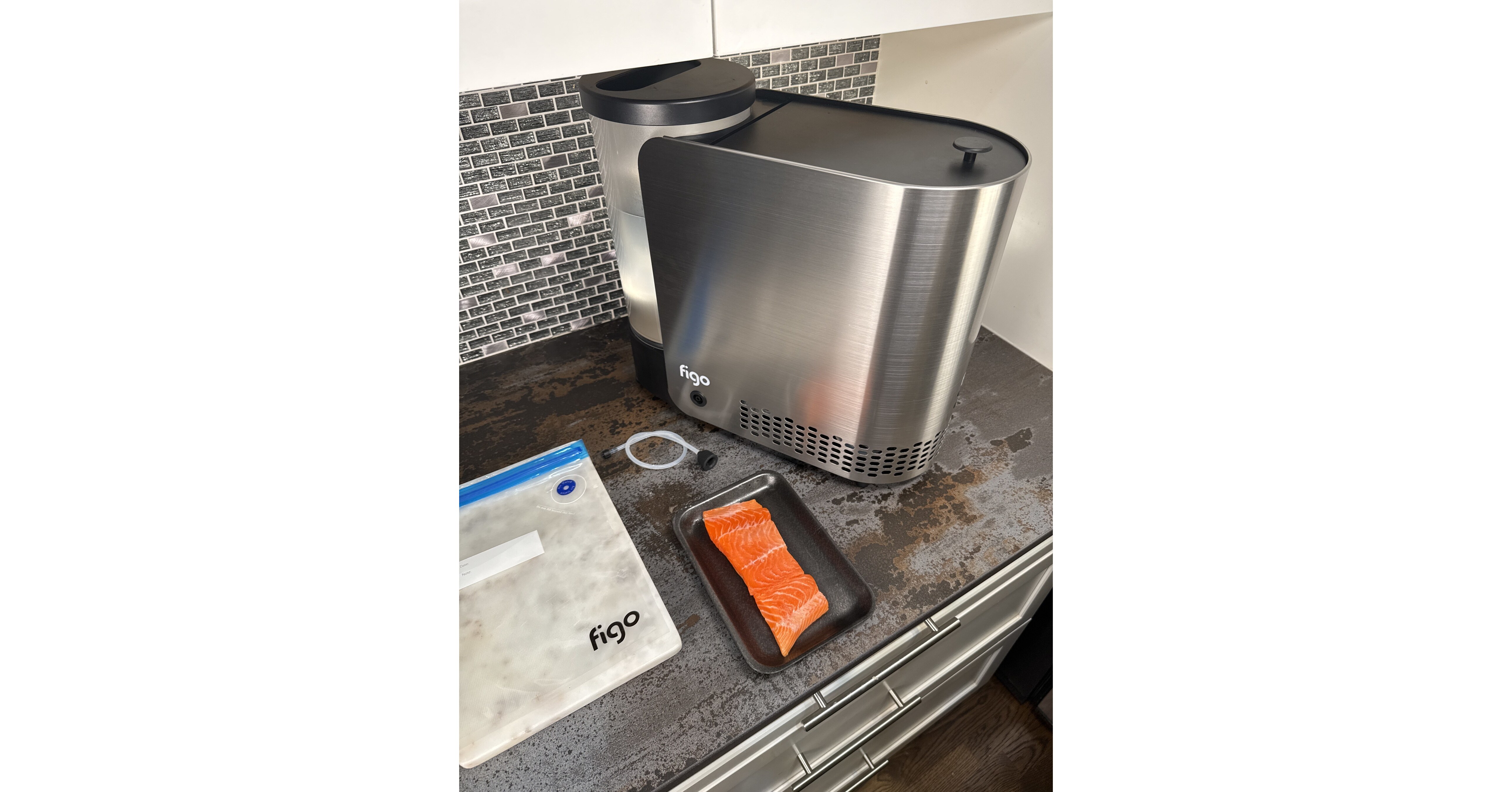 Eatfigo Unveils Revolutionary Refrigerator That Cooks at CES 2025