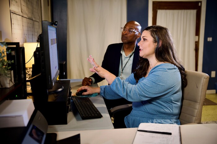 SCORE mentor Chris Patterson (pictured, left) worked with entrepreneurs Jasmine (pictured, right) and Javier Huertas to launch their cookware business Cusina Maya Cookware.