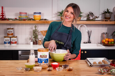 This holiday season, Orgain® is partnering with TV personality and baking enthusiast Ali Fedotowsky-Manno to give classic holiday desserts a twist with nutritious ingredient swaps.