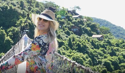 Italian social media celebrity Yasmin Von Roon gets a chance to visit the Bird’s Nest Resort that she has been looking forward to seeing at the Yalong Bay Tropical Paradise Forest Park. (PRNewsfoto/Hainan International Media Center (HIMC))