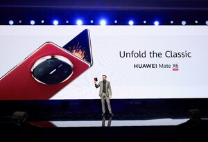 Huawei Hadirkan Era Baru Keunggulan Ponsel Lipat dalam Ajang "'Unfold the Classic" di Dubai