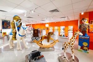 踏入玩樂天堂：Wise-Kids慧思創智邀請孩子們和大孩子們一起遊走於獨特的玩具收藏品特別展覽，體驗不一樣的樂趣