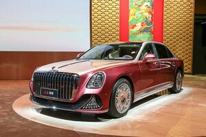 Introducing the HONGQI Guoya: A Luxury Sedan at Auto Guangzhou 2024