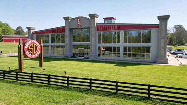 Southern Distilling Company, home to a 20-acre campus with a state-of-the-art 36,000-square-foot distillery, is the first contract distiller to offer bulk American Single Malt Whiskey production to new and existing clients.