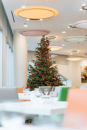 Café One Christmas (CNW Group/Wall Centre Hotels)