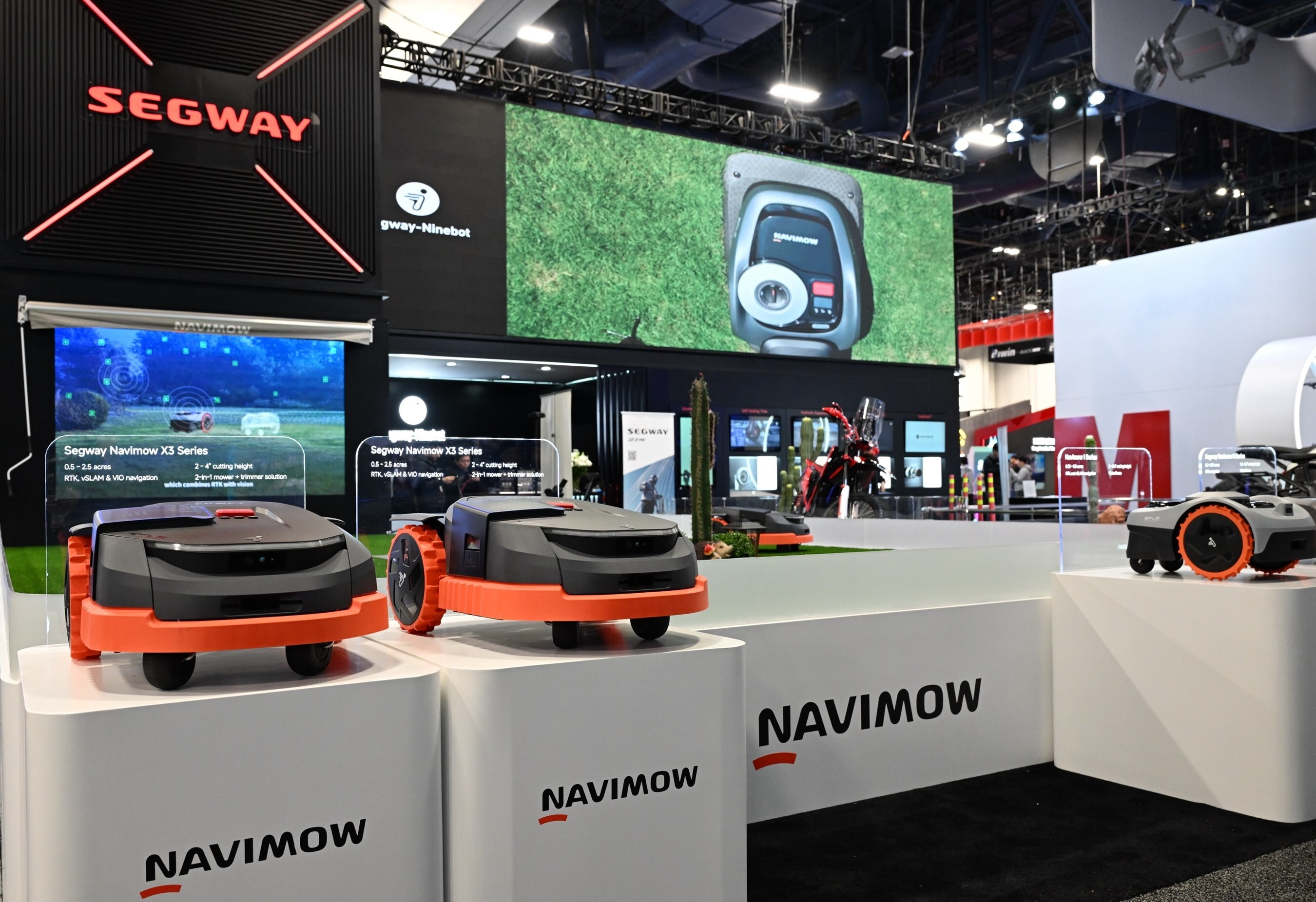 Segway Navimow Unveils X3 Series at CES 2025: Innovative Home Robots to Revolutionize Lawncare