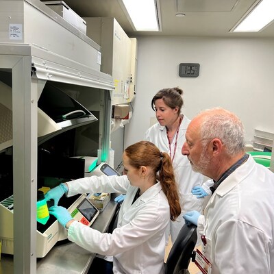 Dr. Stephen M. Kaminsky, Professor of Research in Genetic Medicine at Weill Cornell Medicine, and his team.