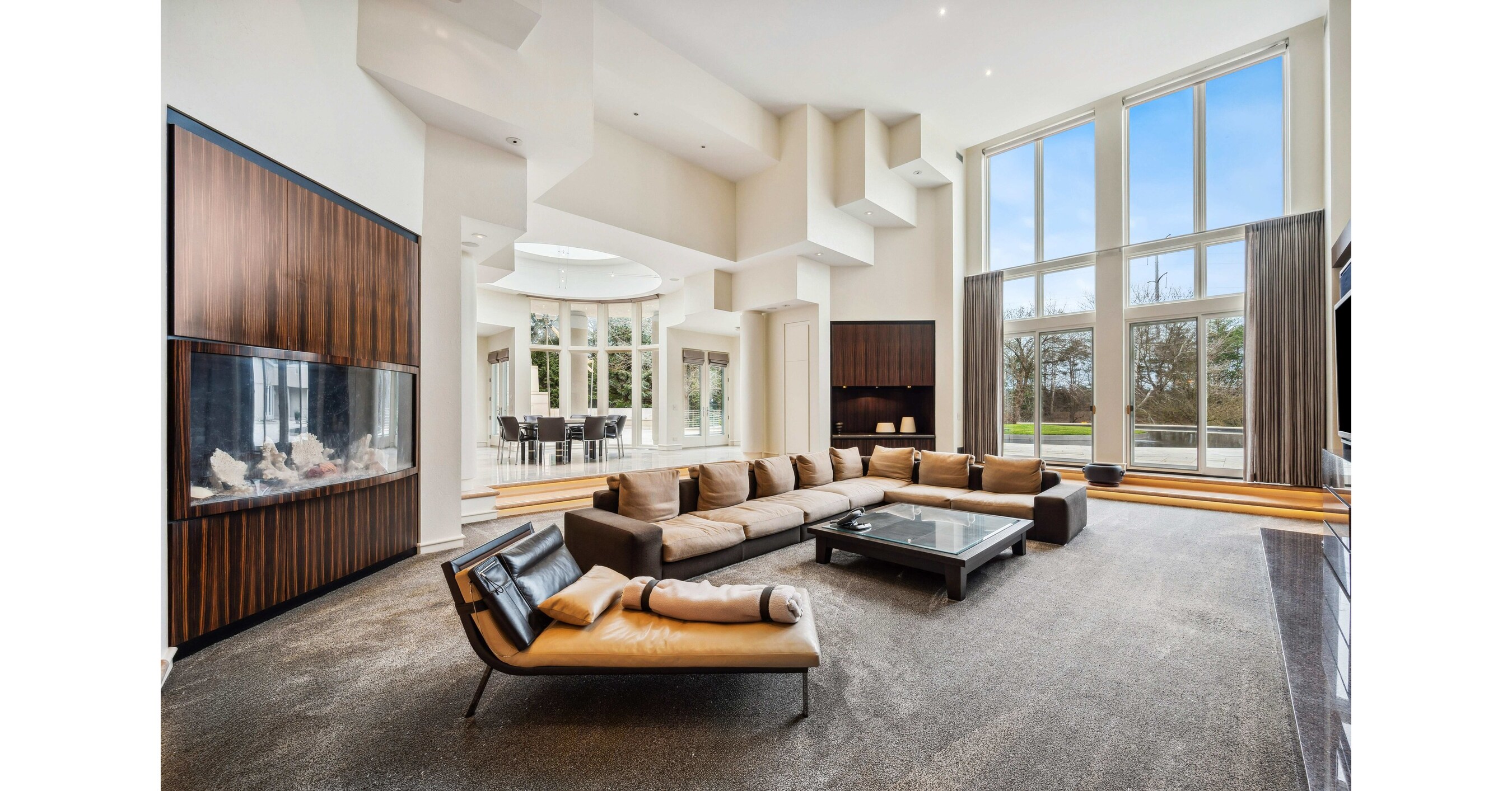Highland Park's Iconic Estate, 2700 Point Lane, Announces Exclusive Co-Ownership Opportunity; Now Accepting Bids