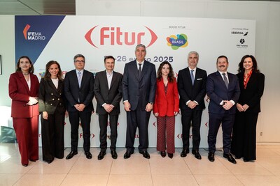 From left to right: María Valcarce, Director of FITUR; Almudena Maíllo del Valle, Head of the Madrid City Council’s Tourism Delegation; Daniel Martínez, Executive Vice President of IFEMA MADRID; Marco Sansavini, President of Iberia and Chairman of the FITUR Organizing Committee; José Vicente de los Mozos, Chairman of the Executive Committee of IFEMA MADRID; Rosario Sánchez, Secretary of State for Tourism; Orlando Leite Ribeiro, Ambassador of Brazil; Mariano de Paco, Deputy Minister of Culture, Tourism, and Sports of the Community of Madrid; and Arancha Priede, General Director of Trade Fairs and Congresses at IFEMA MADRID.