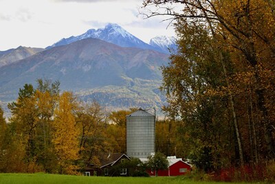 Alaska Pacific University's Kellogg Campus with the Chugach Mountain Range in the background.