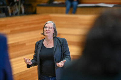 Dr. Lenore Newman, UFV's Director of the university’s Food and Agriculture Institute (FAI) standing in UFV's gathering place at UFV's Chilliwack campus (CNW Group/University of the Fraser Valley)