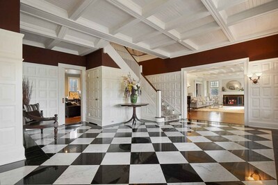Entry Foyer (PRNewsfoto/PLACE)