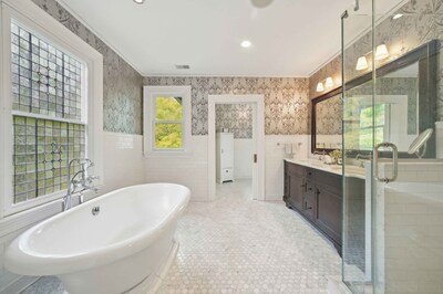 Primary bath (PRNewsfoto/PLACE)