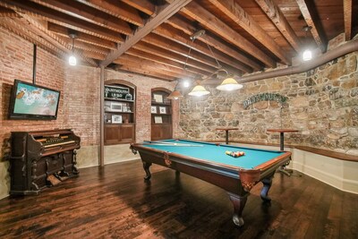 Billiard Room (PRNewsfoto/PLACE)