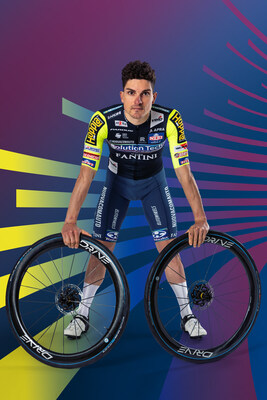 2025年Elitewheelsと提携 UCIプロサイクリングチーム Team Solution