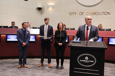 Carrollton, Texas, mayor Steve Babick speaks at the ceremony honoring Tech Safety Lines as the first-ever recipient of the Mayor’s Spotlight Award. (Courtesy Tech Safety Lines)