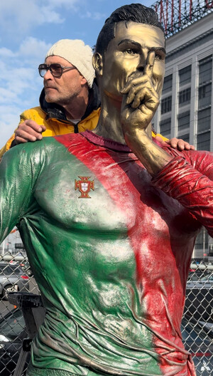 Cristiano Ronaldo Monument Unveiling by Sculptor Sergio Furnari