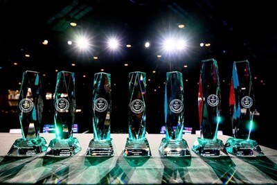 During a ceremony at VMX 2025 on January 26,2025, the 2024 VETTY Awards® Grand Prize Winners will receive crystal towers, similar to the ones photographed here from a 2023 awards ceremony.  (COURTESY PHOTO PROVIDED BY NAVC)