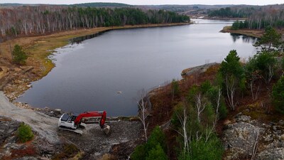 Construction during dam restoration at the Ducks Unlimited Canada wetland at Lake Laurentian. (CNW Group/Ducks Unlimited Canada)