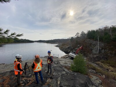 Partners Ducks Unlimited Canada and Conservation Sudbury meet during dam construction at a Lake Laurentian wetland. (CNW Group/Ducks Unlimited Canada)