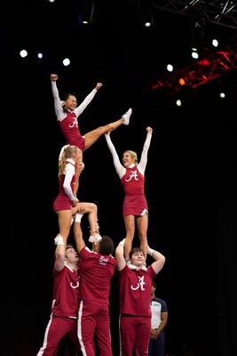 Division IA Coed Cheer Champions: University of Alabama