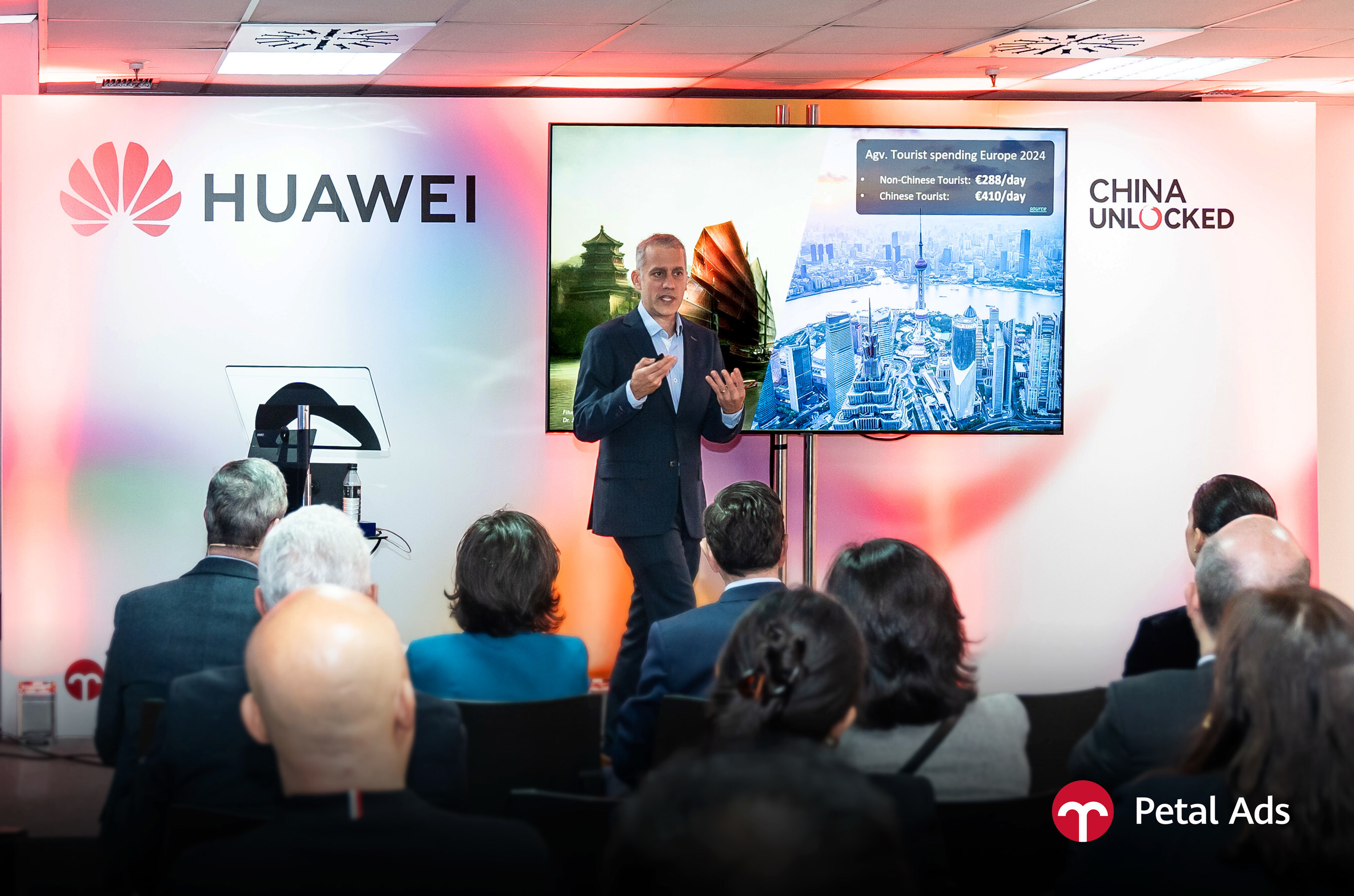 Huawei et sa plateforme publicitaire Petal Ads présentent des perspectives sur la domination de la Chine dans les domaines de la technologie et du tourisme au FITUR 2025