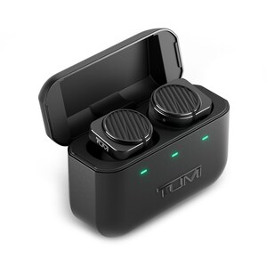 TUMI ANUNCIA UNA ASOCIACIÓN PLURIANUAL CON MASTER &amp; DYNAMIC
