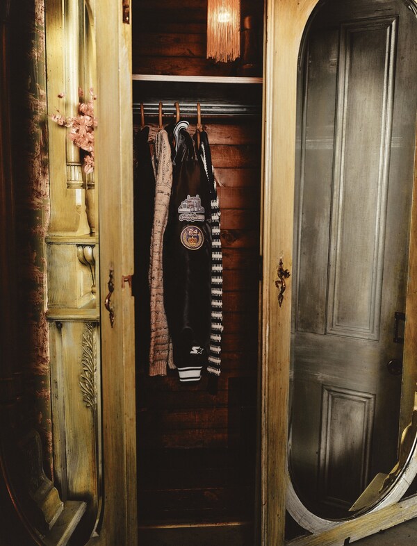 Unable to view the image, Please provide a valid URL.