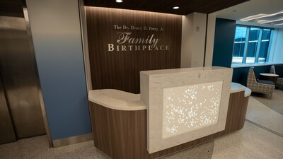 Memorial Regional Hospital Family Birthplace Lobby Entrance