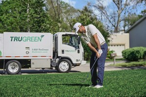 PGA TOUR Players Can't Resist a TruGreen Lawn