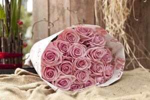 Carccu® Unveils Boho-Inspired Trends in Flower Bouquet Wrapping Paper for 2025