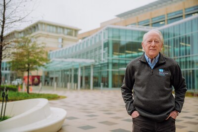 Archie Manning in front of Manning Family Children's, formerly Children's Hospital New Orleans.