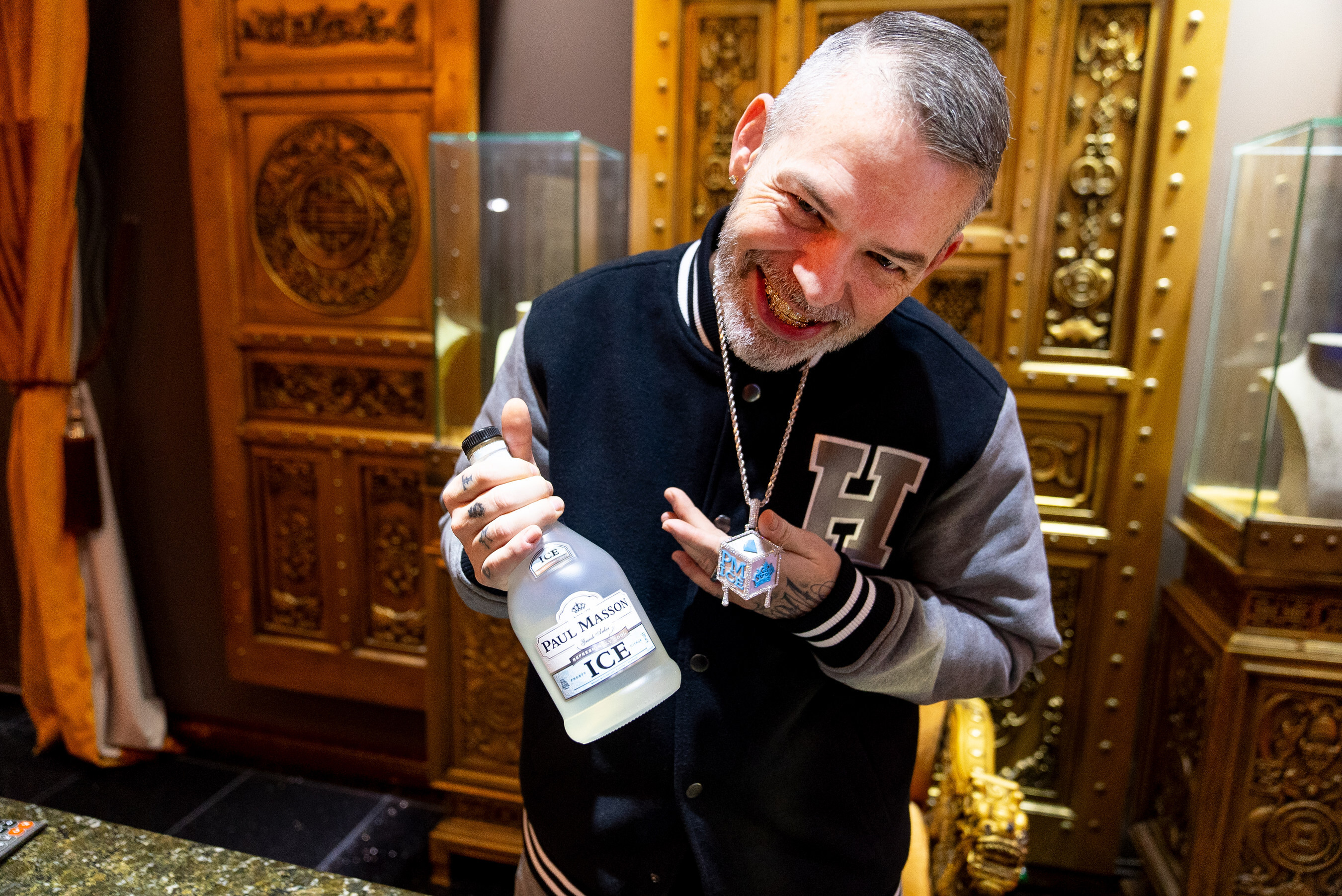 Unable to view the image, Please provide a valid URL.