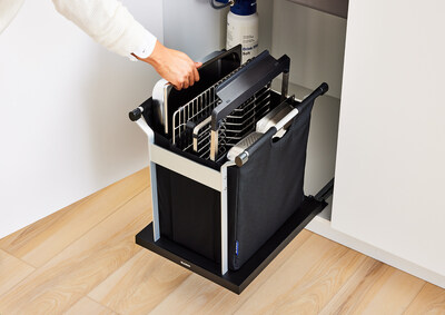 INTEOS Organizer Bag neatly stores accessories below the sink.