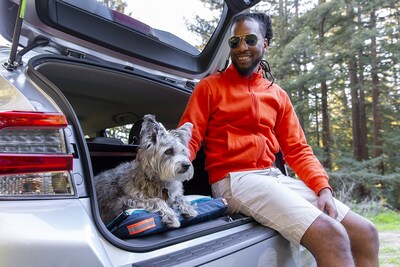 Kashi and Brandon take their RuffRest on a road trip