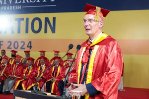 AMITY UNIVERSITY MADHYA PRADESH HONOURS ACADEMIC EXCELLENCE AT CONVOCATION FOR CLASS OF 2024