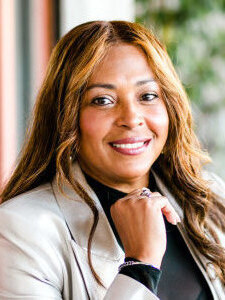 The Inner Circle acknowledges, Olga L. Morales as a Pinnacle Professional Member