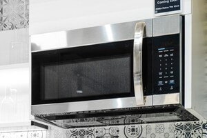 Midea Introduces the Easy to Install Over-the-Range Microwave: A Game-Changing Innovation for Your Kitchen